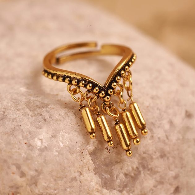 Fringes Dangling Ring