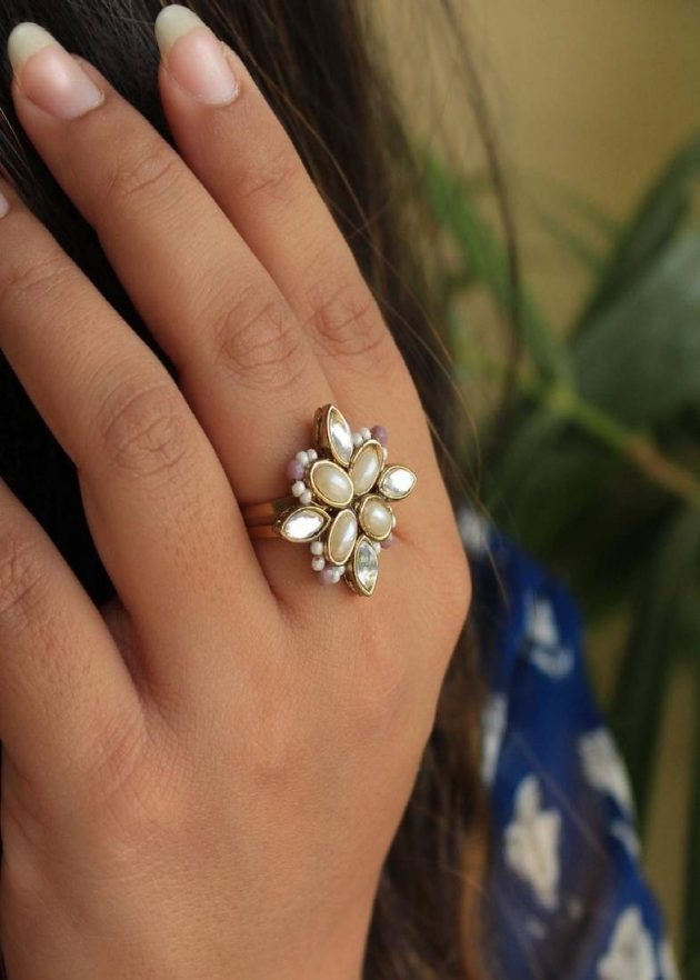 Kundan delight ring